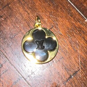 Stamped Louis Vuitton Black and Gold Clover Pendant
